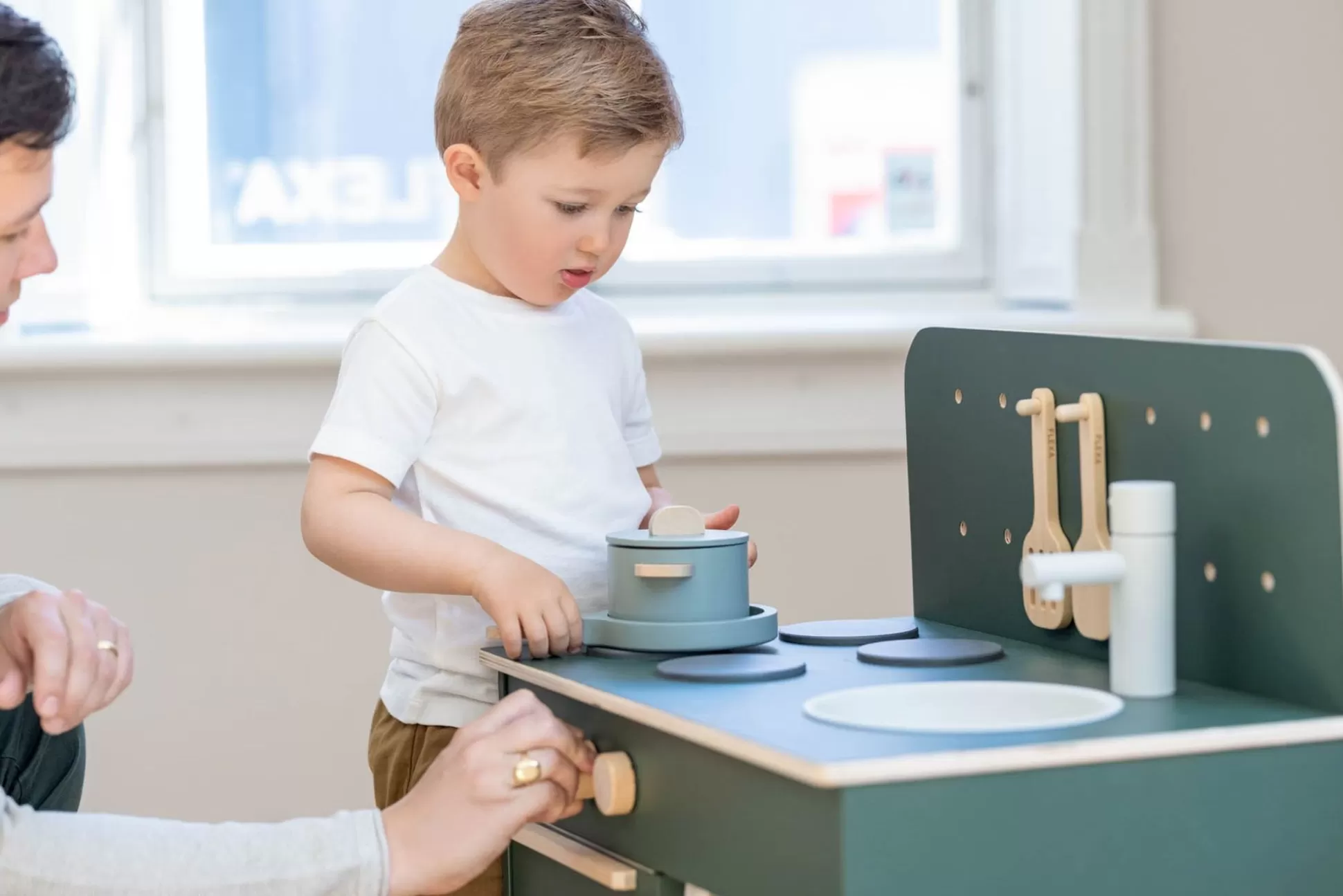 FLEXA Keuken, Gereedschap En Accessoires>Pot & Pan Green-Ish/Birch Plywood